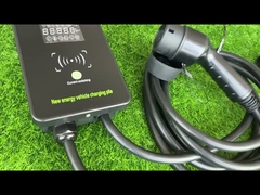 Stazione di ricarica EV montata su protezione da sovracorrente a parete con scatola di tipo 1 da 32 A per la casa